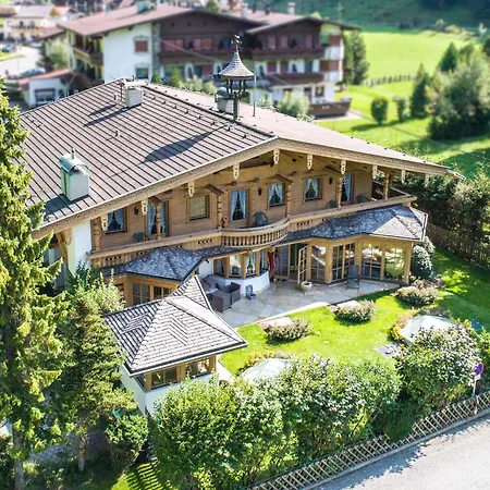 Gaestehaus Wildschuetz Konukevi 3*