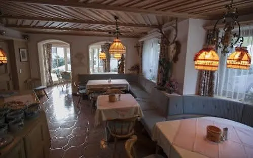 Gasthuis Gaestehaus Wildschuetz - By Tirolerhof