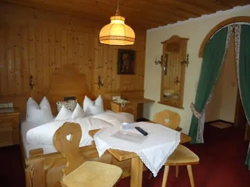 Gaestehaus Wildschuetz - By Tirolerhof Gasthuis